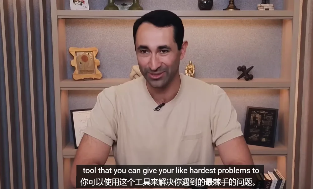 OpenAI最强产品负责人:AGI限制在于人,不在LLM!Codex已能待命自我训练,曝内部压缩机制,18天3人上线安卓Sora