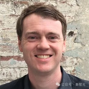 谷歌强势逆袭，OpenAI崩盘在即？全面梳理2025年AI最大变局