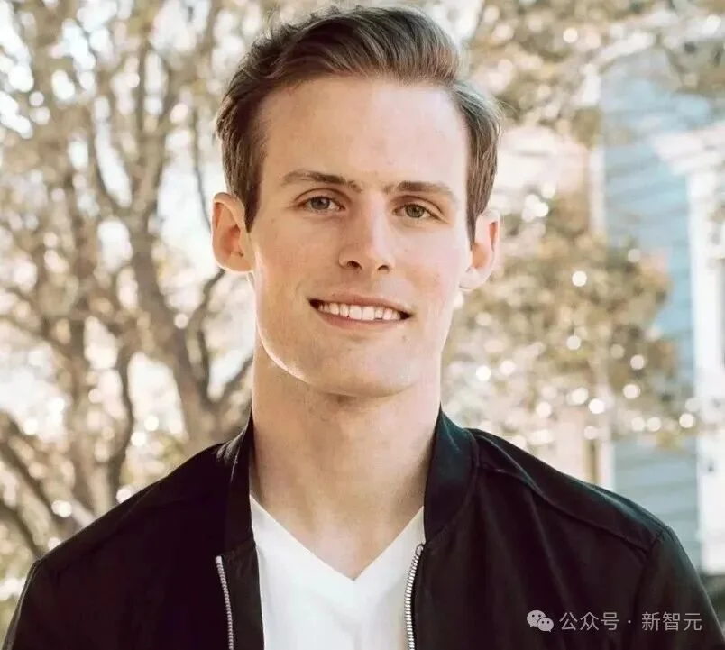 谷歌强势逆袭，OpenAI崩盘在即？全面梳理2025年AI最大变局