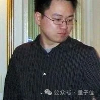 库克提拔复旦校友掌舵苹果基础模型！庞若鸣走后涨薪止血，谷歌旧部占据半壁江山