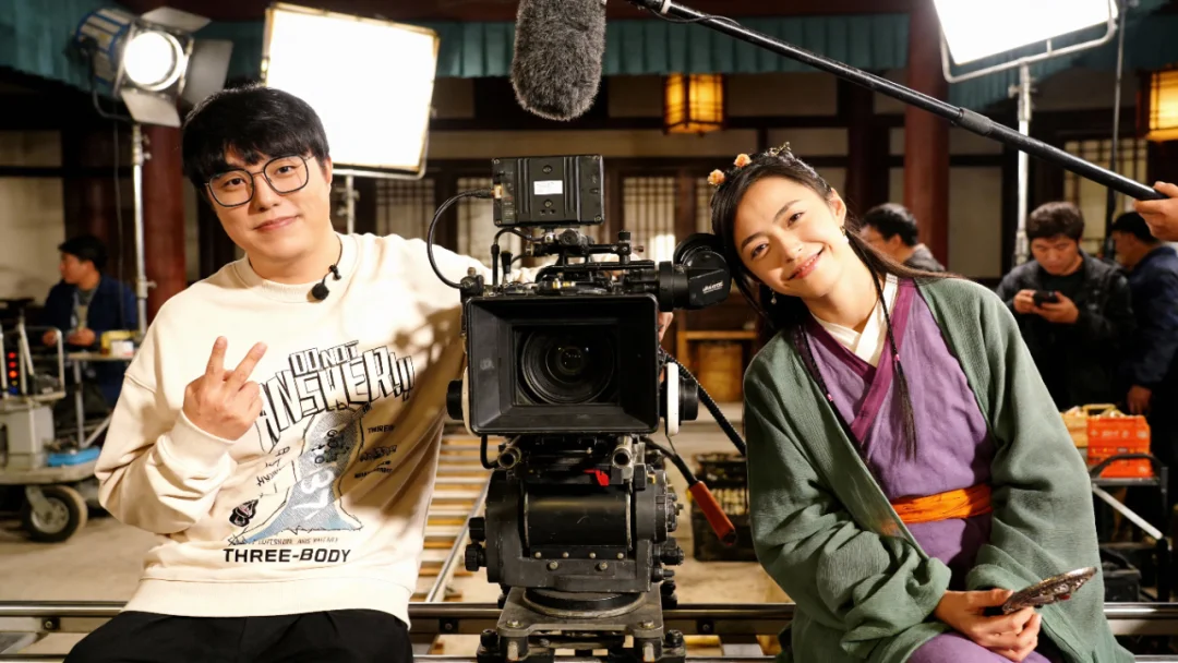 火爆全网的AI片场探班玩法，手把手教会你。