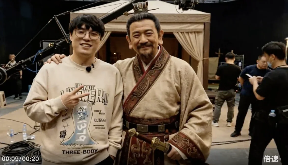 火爆全网的AI片场探班玩法，手把手教会你。