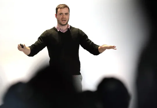 AI大佬Karpathy焦虑了：作为程序员，我从未感到如此落后