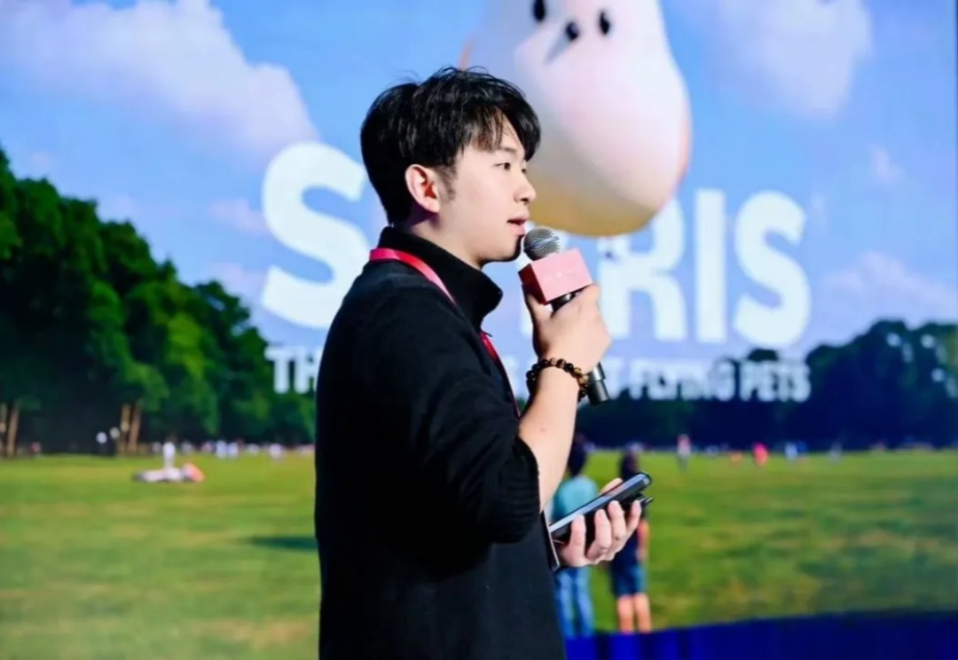 对谈 Skyris 张宇诺：AI 陪伴机器人会飞，理所应当 | 00 后创业者系列