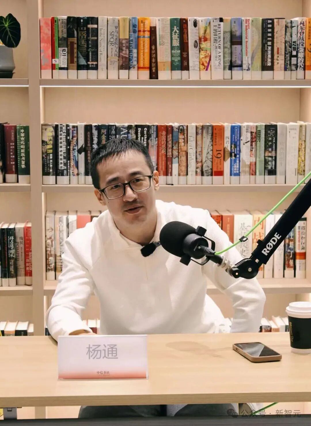 永别了，对OpenAI的盲目崇拜！这才是99.5%普通人真正需要的AI