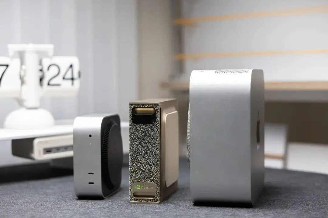 体验英伟达 AI 个人超算「核弹」DGX Spark，能微调出 DeepSeek R2 吗