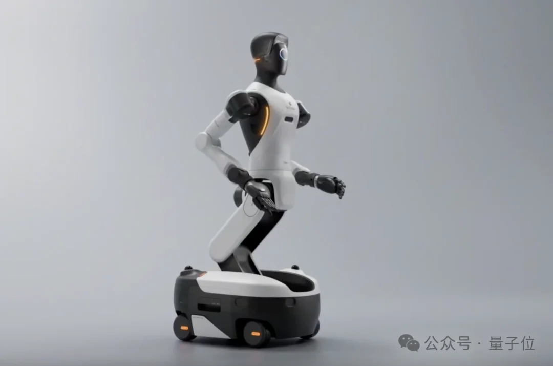 稚晖君5000台机器人量产下线!创业仅3年,订单数亿元