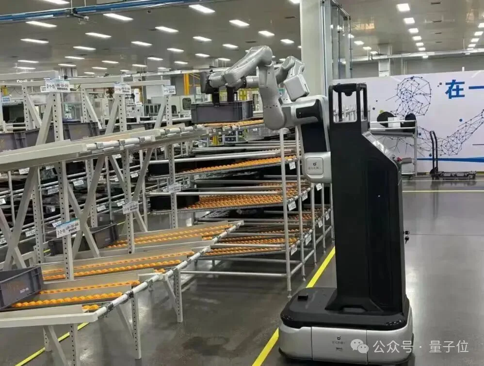 稚晖君5000台机器人量产下线!创业仅3年,订单数亿元