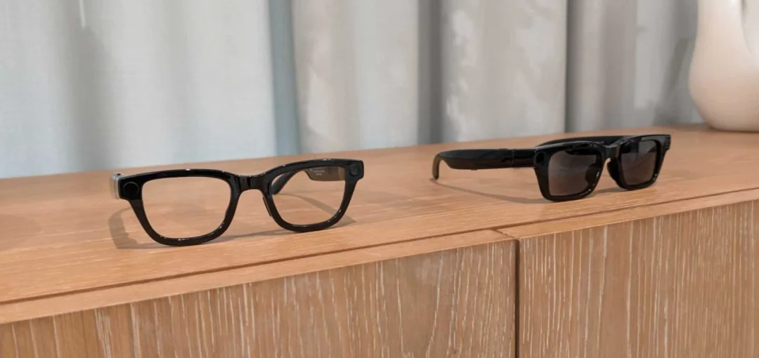 Google 又一次发布了 Google Glass ,这次想帮你把 Gemini 与 Nano Banana 戴在头上