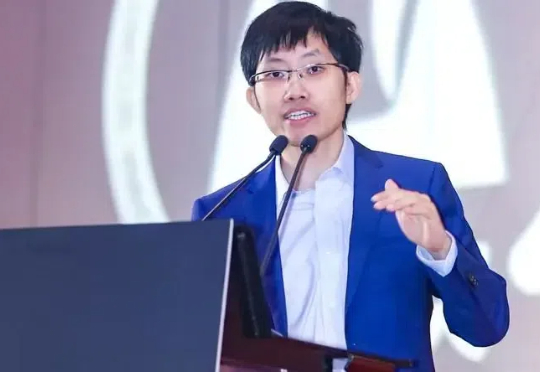 不花一分钱掀起全民AI热,DeepSeek破圈的关键96小时