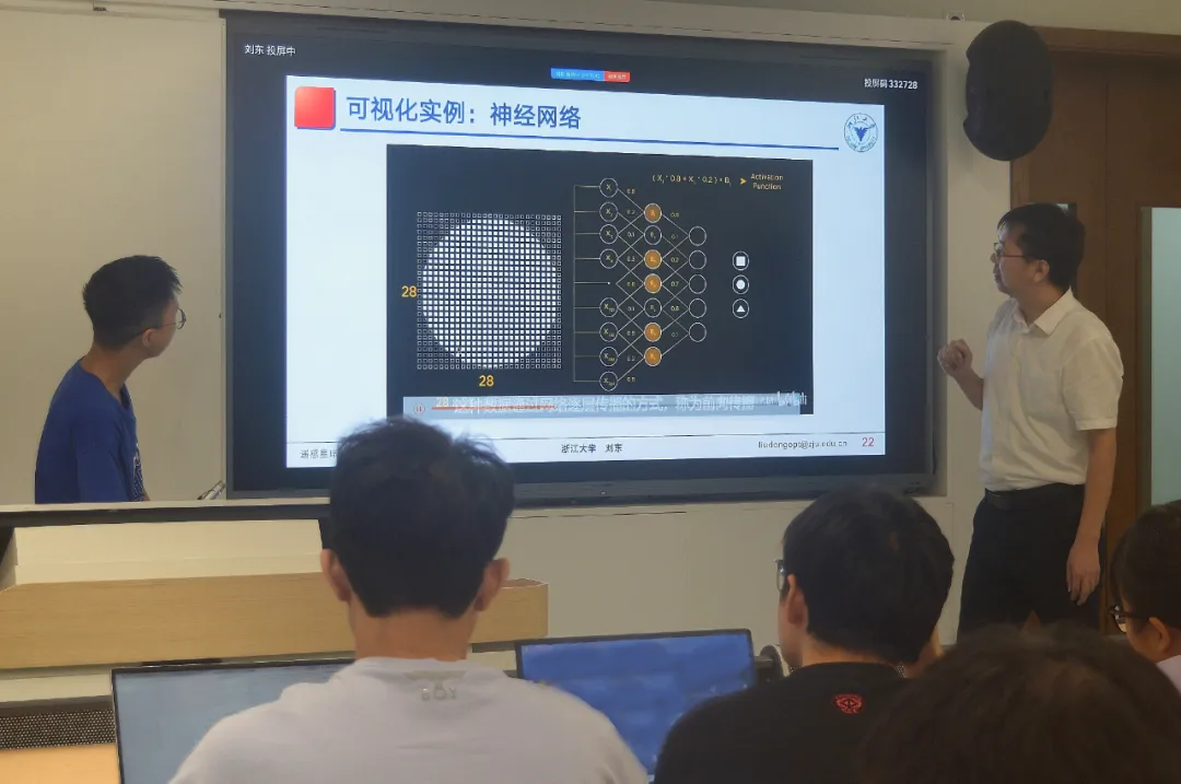 中国AI的半壁江山，藏在这所大学里