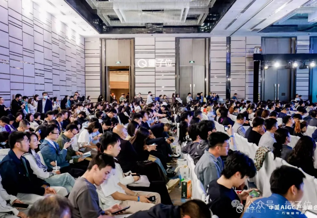 DeepSeek引爆「万物皆可AI」时代，20余位大咖分析行业痛点，万字梳理干货在此