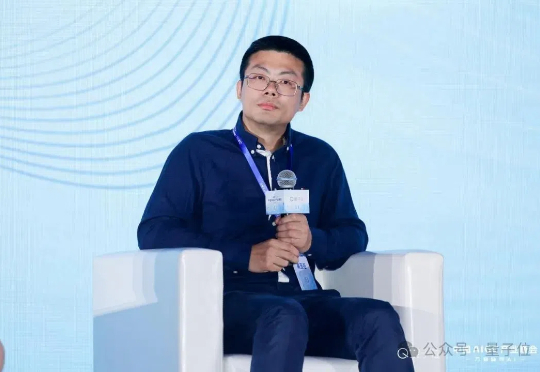 轻松健康集团高玉石：AI产品和用户走得够近才能挖到新需求丨中国AIGC产业峰会