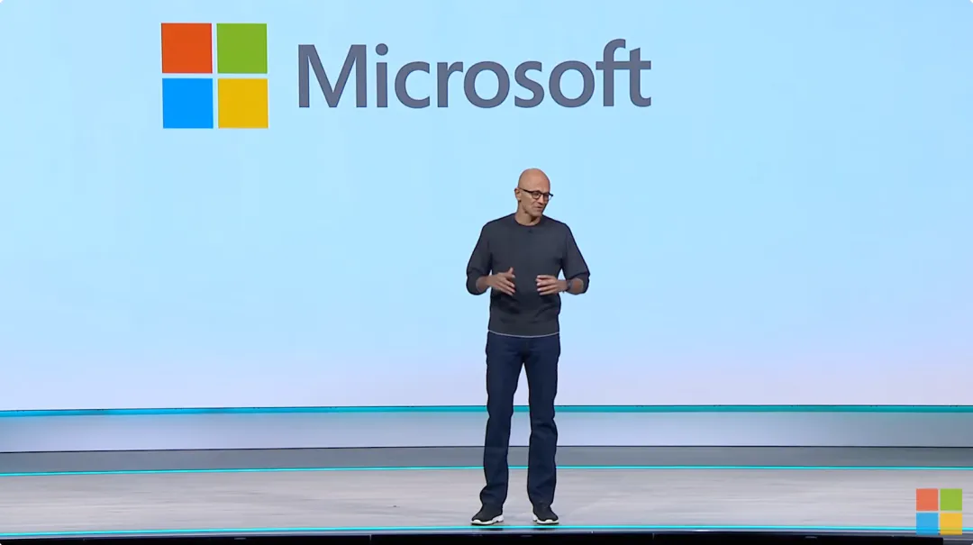 刚刚，Windows 首次支持 AI 时代的 C 口！微软拉来 AI 圈三巨头，重新定义操作系统
