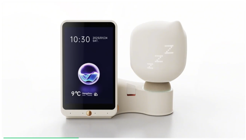 非凡伙伴｜中国首款AI主动式陪伴机器人老博会正式发布