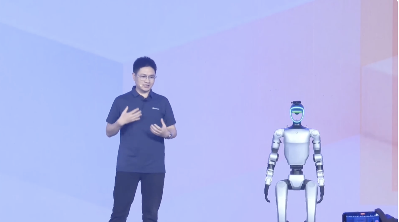 抢先OpenAI？AIUI全新升级燃爆22亿终端，国内大厂定义智能交互