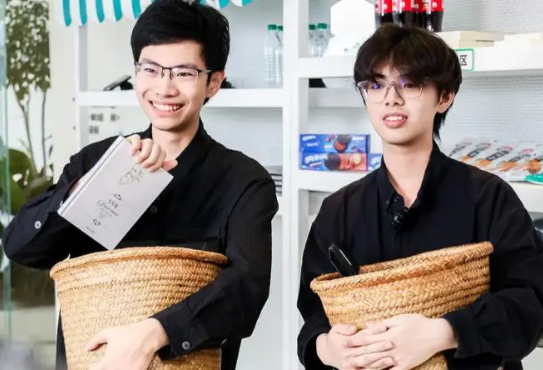 两个浙大学生决定只用AI生存72小时