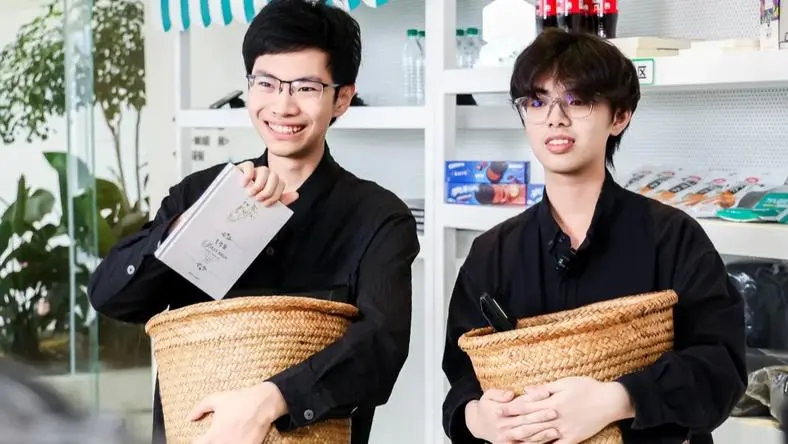两个浙大学生决定只用AI生存72小时