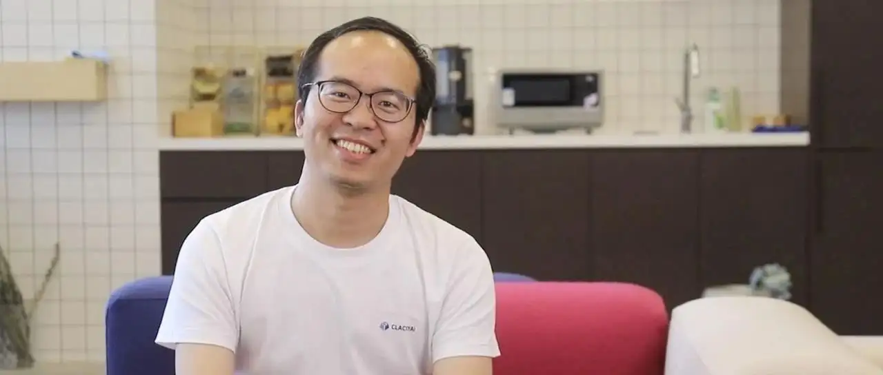 对话 ClackyAI 李亚飞：「套壳」之上还有厚度，数据闭环没那么重要