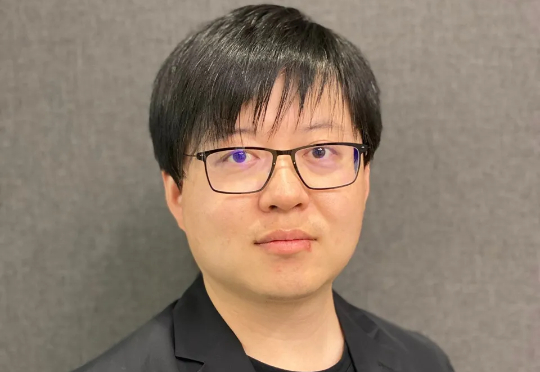 Vibe Coding很火,但「人人都能编程」为时尚早|对话通义灵码神秀