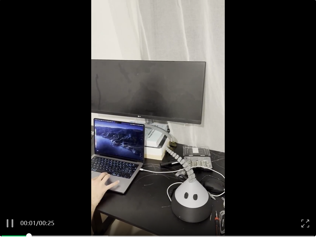 小哥硬核手搓AI桌宠！接入GPT-4o，听得懂人话还能互动，方案可复现