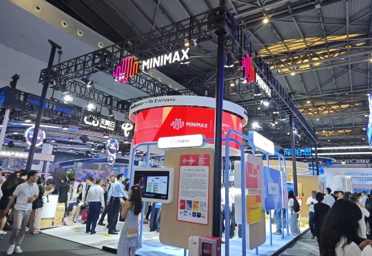 MiniMax创始人闫俊杰：AI正进化为更强的生产力