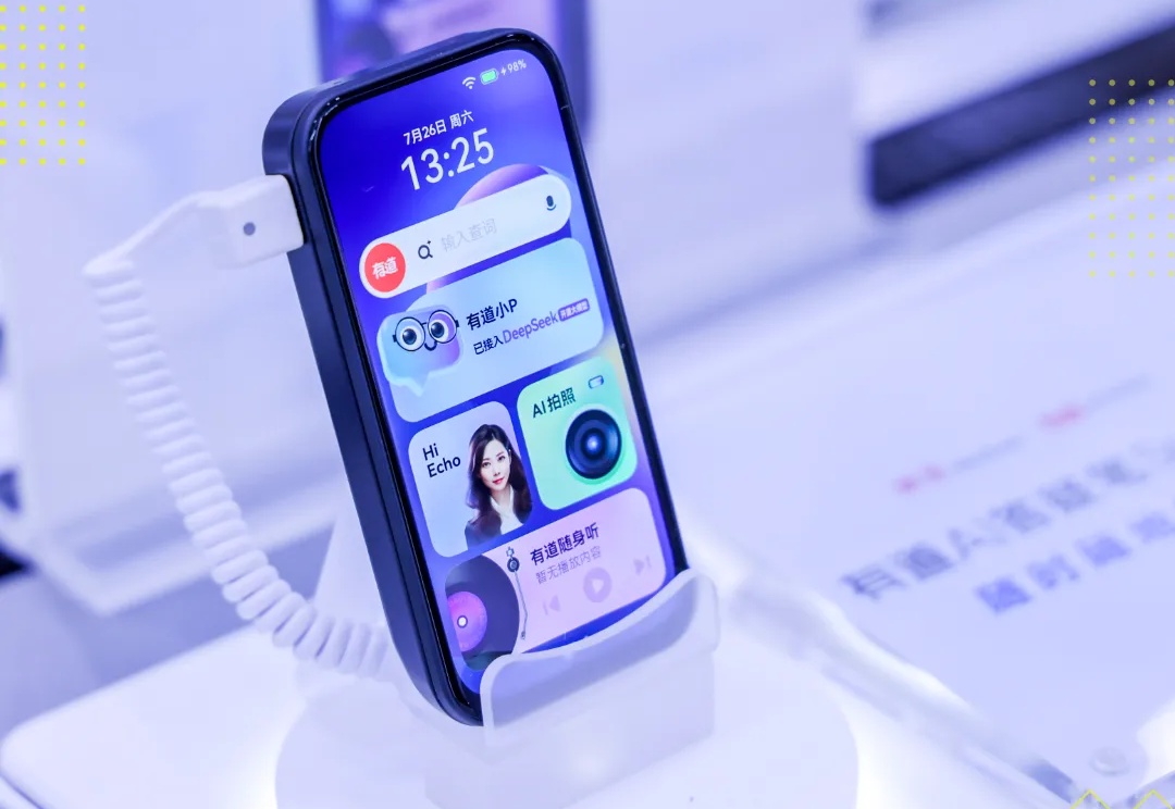 有道 AI 答疑笔如何定义教育硬件的“iPhone 时刻”