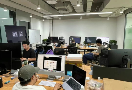 离开百川去创业！8 个人用 2 个多月肝出一款热门 Agent 产品，创始人：Agent 技术有些玄学