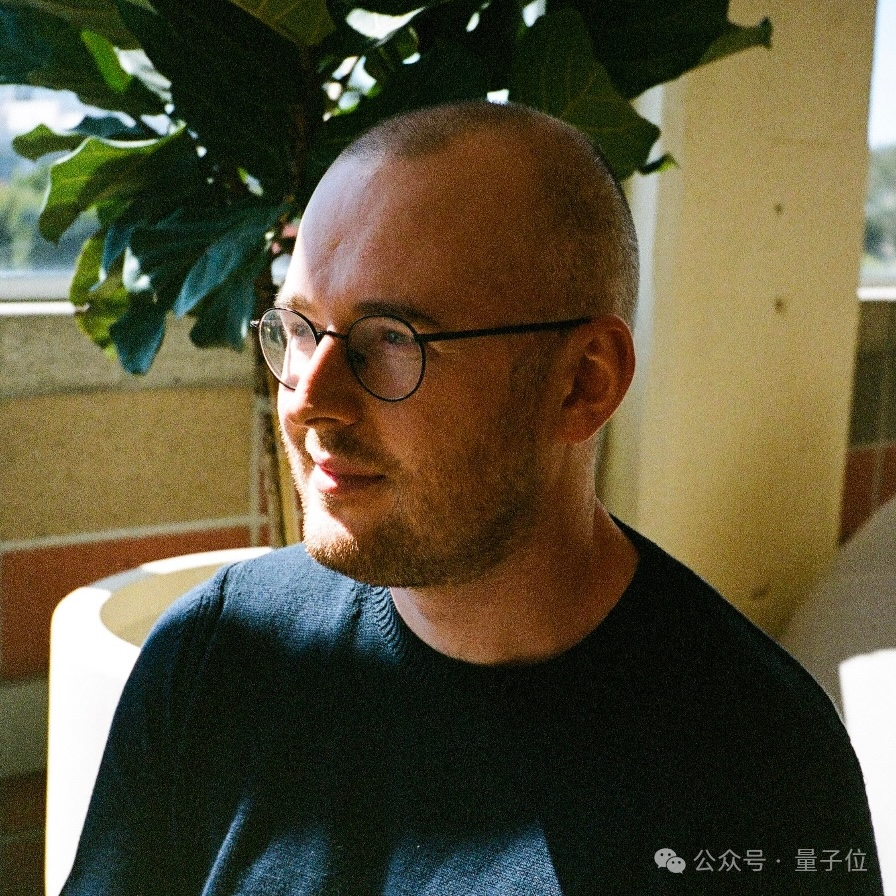 翁荔陈丹琦加盟的840亿AI公司，公开第二篇论文