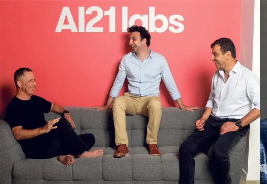 人均1个亿！黄仁勋拟砸下30亿美元，「买断」OpenAI昔日劲敌