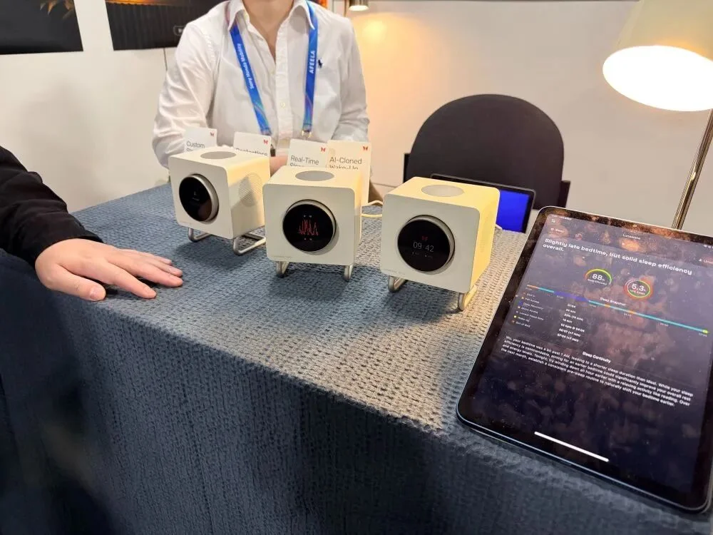 AI已从神坛进入硬件的重力井，做得“无聊”才有钱赚｜2026 CES观察