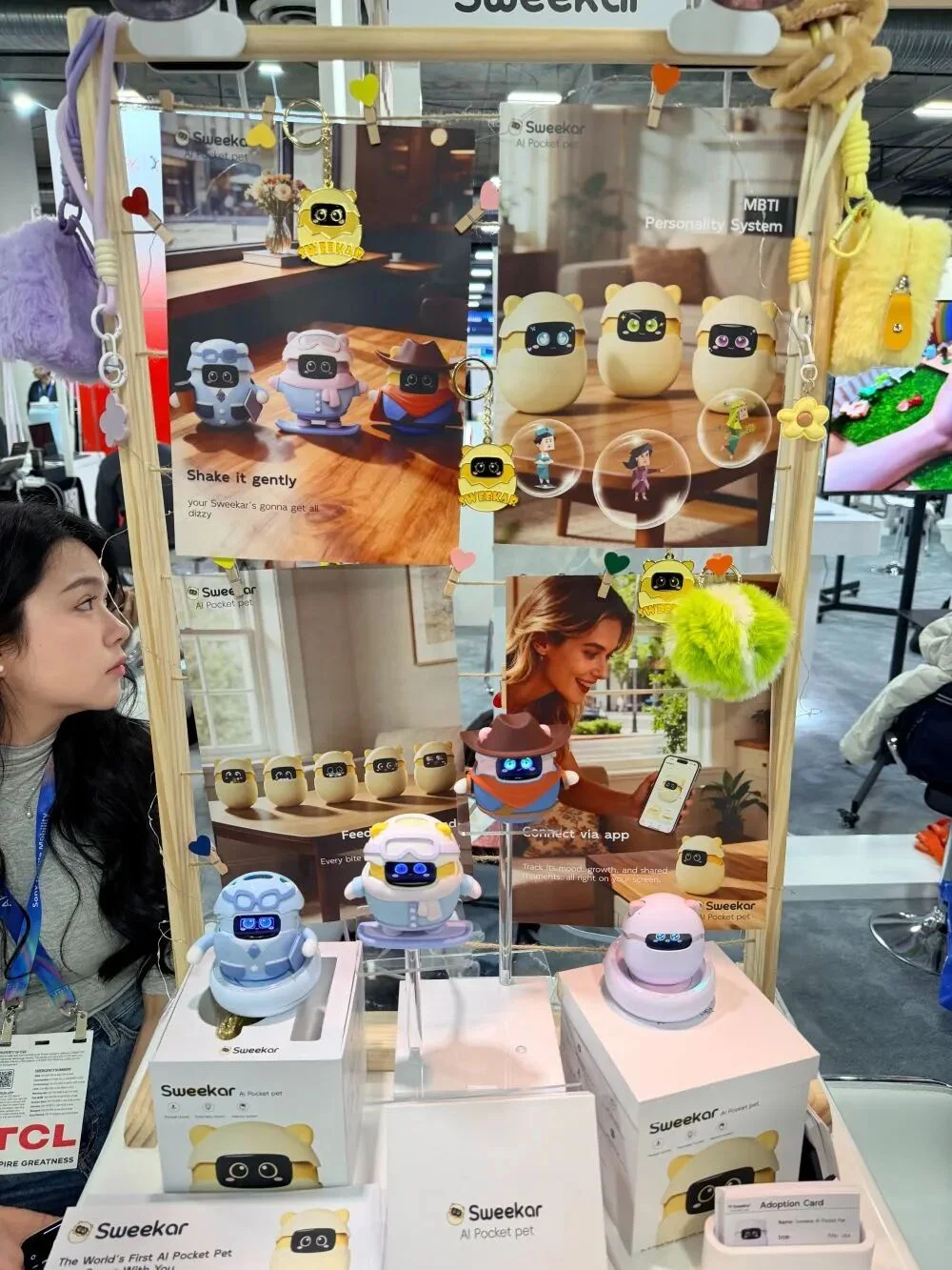 AI已从神坛进入硬件的重力井，做得“无聊”才有钱赚｜2026 CES观察