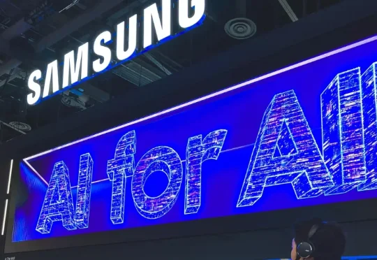 AI已从神坛进入硬件的重力井，做得“无聊”才有钱赚｜2026 CES观察