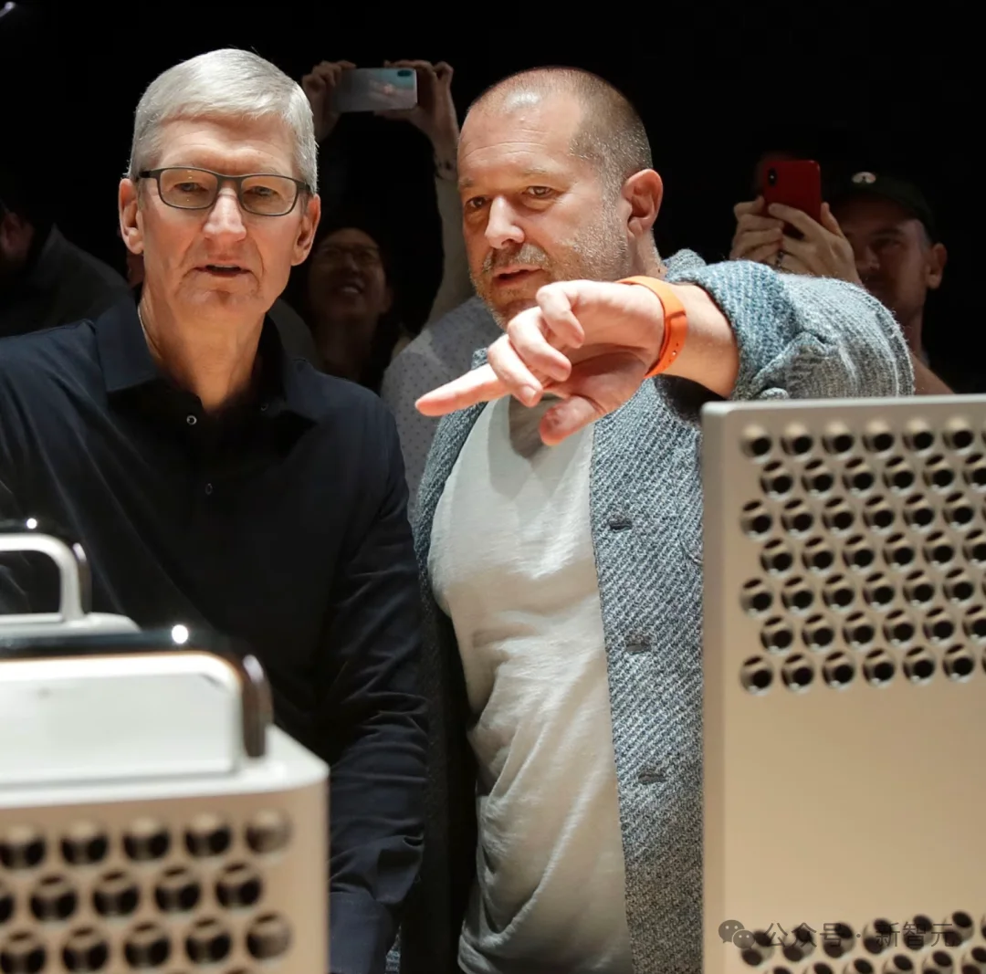 比iPhone更疯狂！乔布斯去世15年后，「最像他的人」操刀首款AI硬件