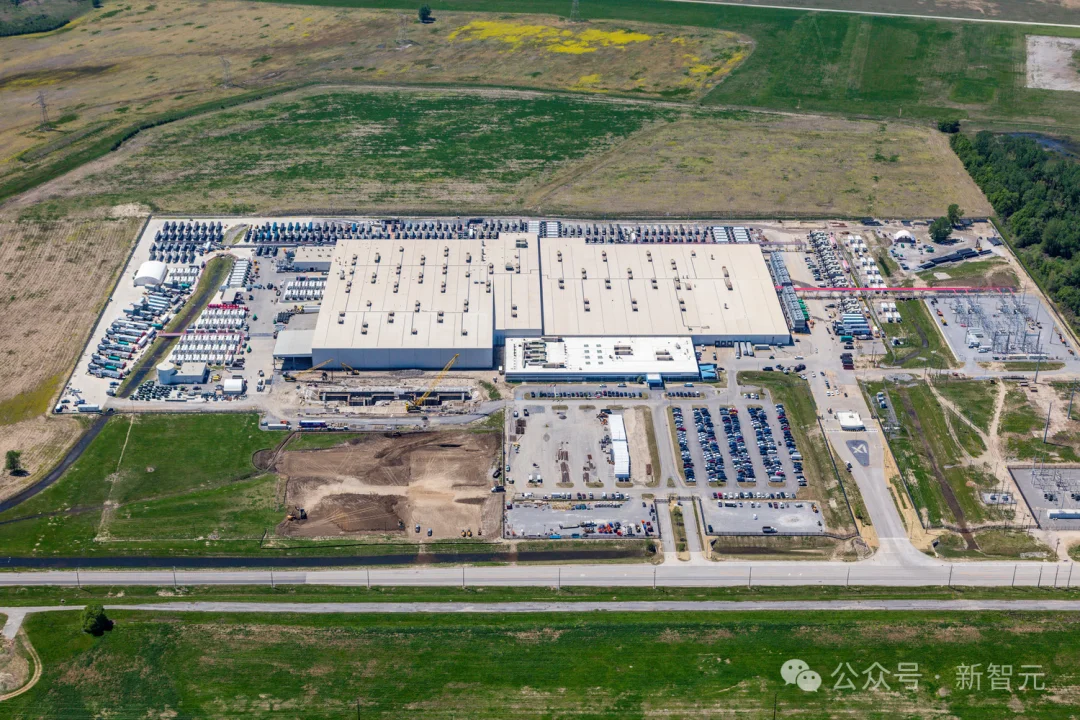 马斯克点火全球最大超算，首个1GW狂飙奇点！6万亿Grok 5在训