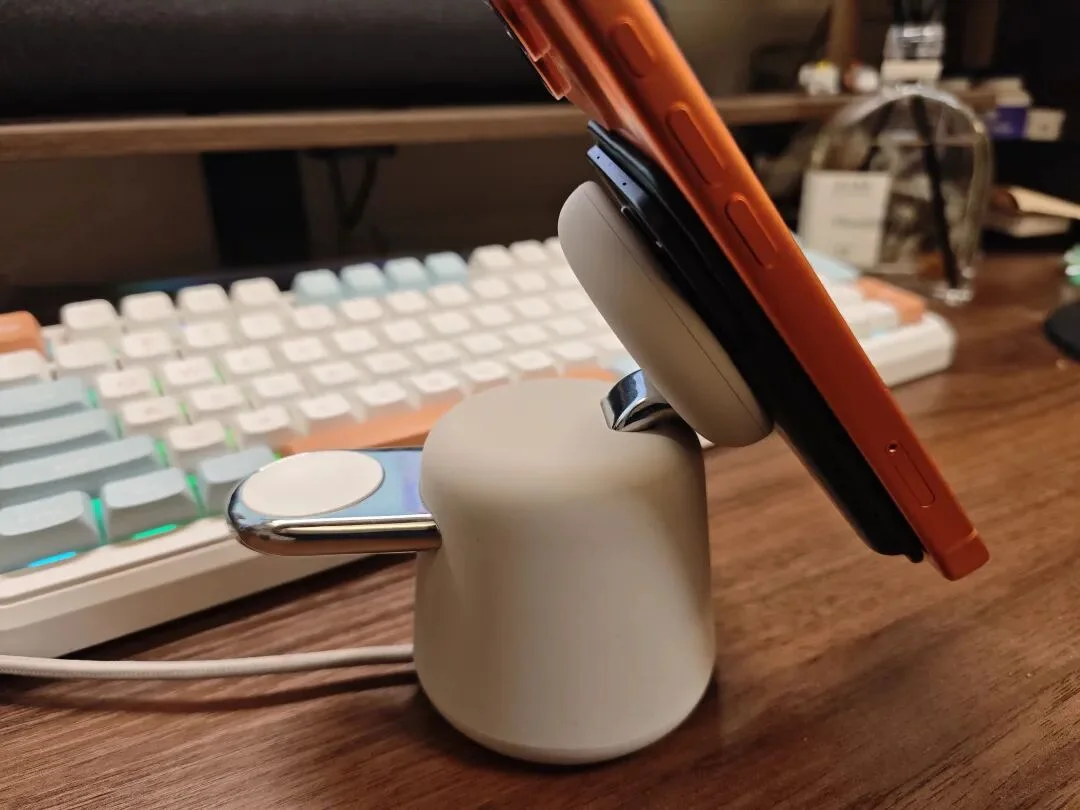 飞书合作的第一款AI硬件来了，居然是个AI录音豆。