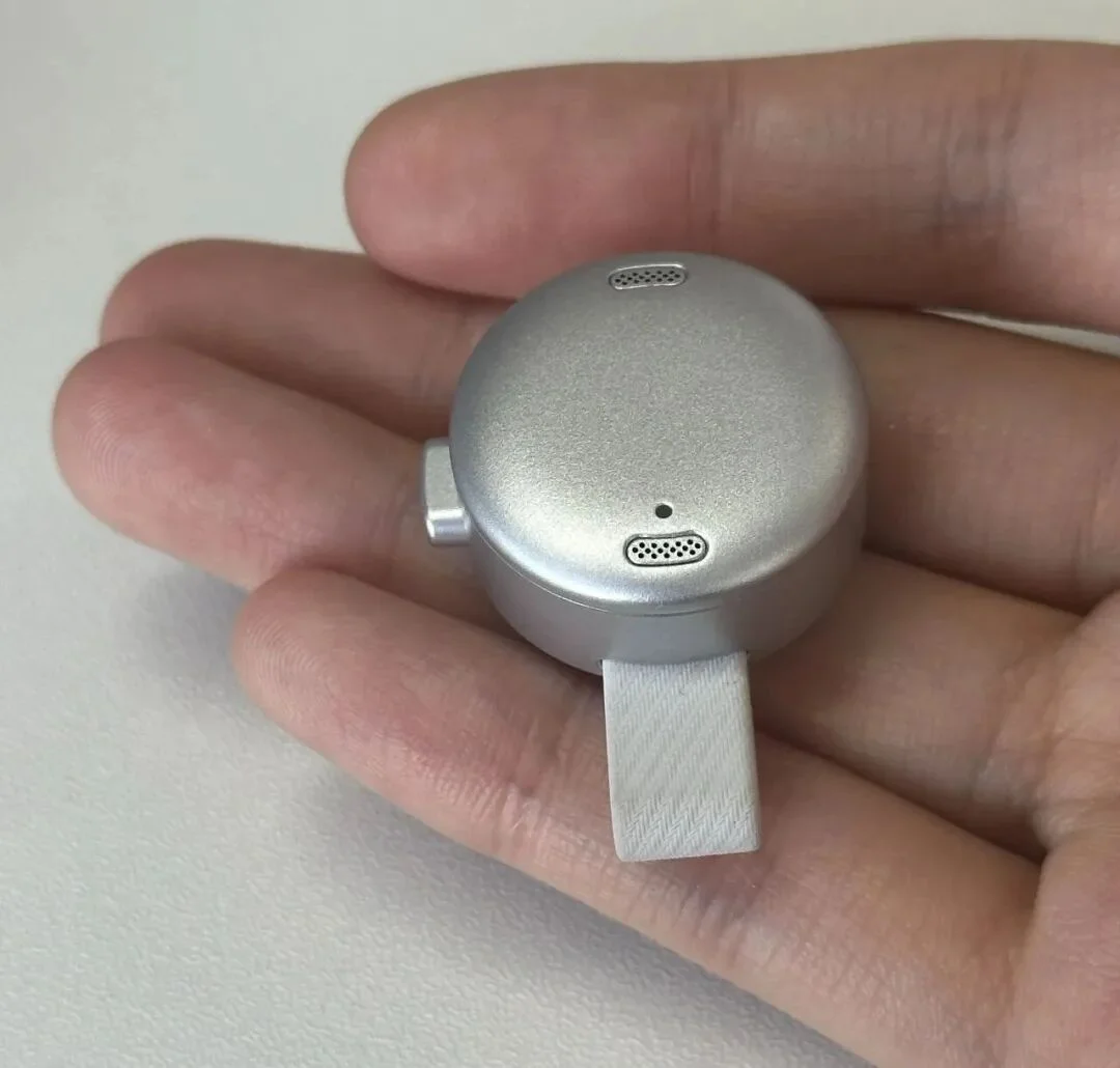 飞书合作的第一款AI硬件来了，居然是个AI录音豆。