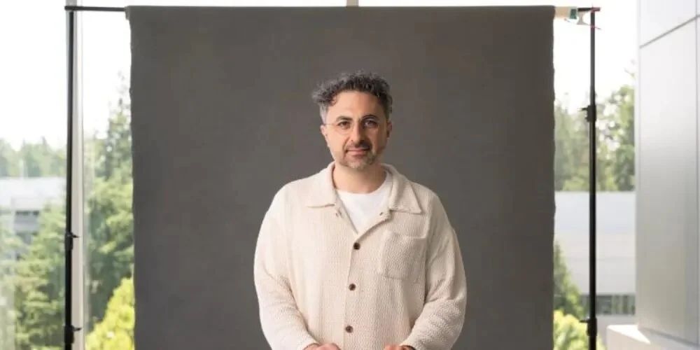 硅谷AI大佬迁徙图谱：32人易职，有人反复横跳，苹果最伤