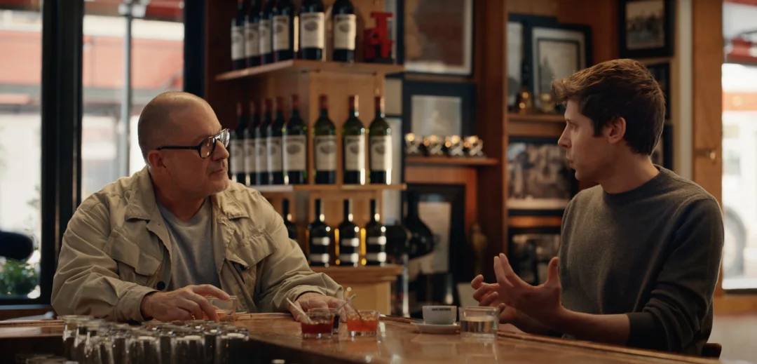 苹果下个爆款可能不是 iPhone,居然「复活」全网群嘲的 Ai Pin,首批 2000 万台