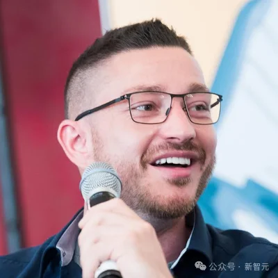 Clawdbot一夜爆红，首个0员工公司诞生！7×24h永不下班