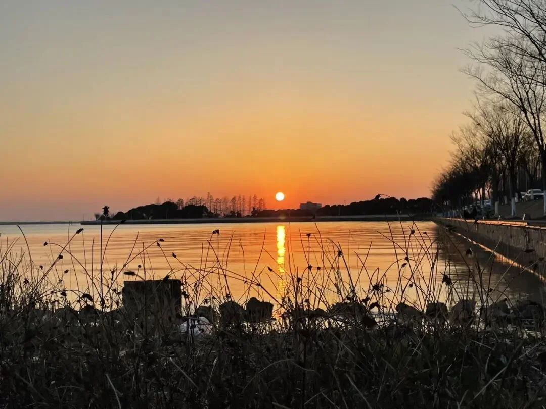 视频剪辑的「Cursor 时刻」来了？｜对谈 ChatCut 创始人李凯文：从金马导演到 AI 创业