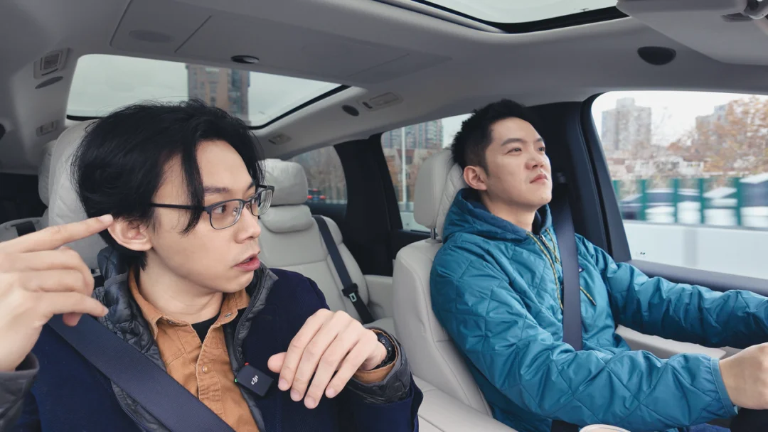 视频剪辑的「Cursor 时刻」来了？｜对谈 ChatCut 创始人李凯文：从金马导演到 AI 创业