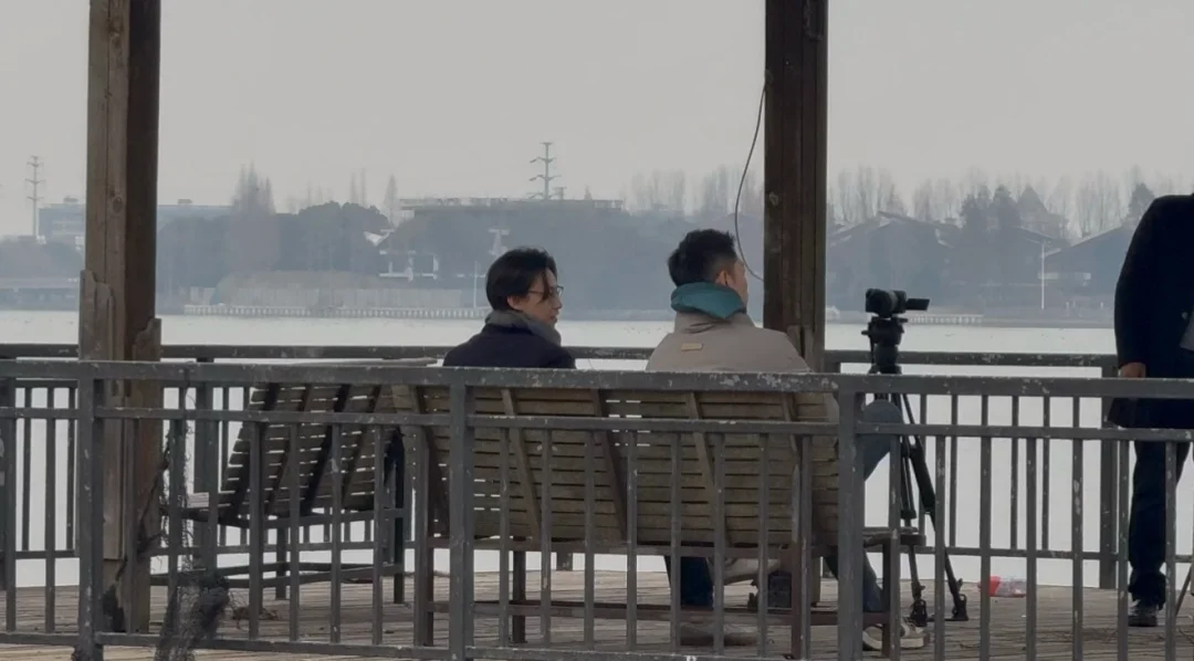 视频剪辑的「Cursor 时刻」来了？｜对谈 ChatCut 创始人李凯文：从金马导演到 AI 创业