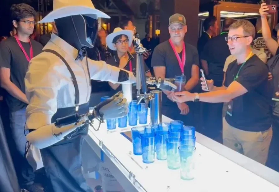 机器人开可乐发扑克有多难？聊聊灵巧手的硬件与算法