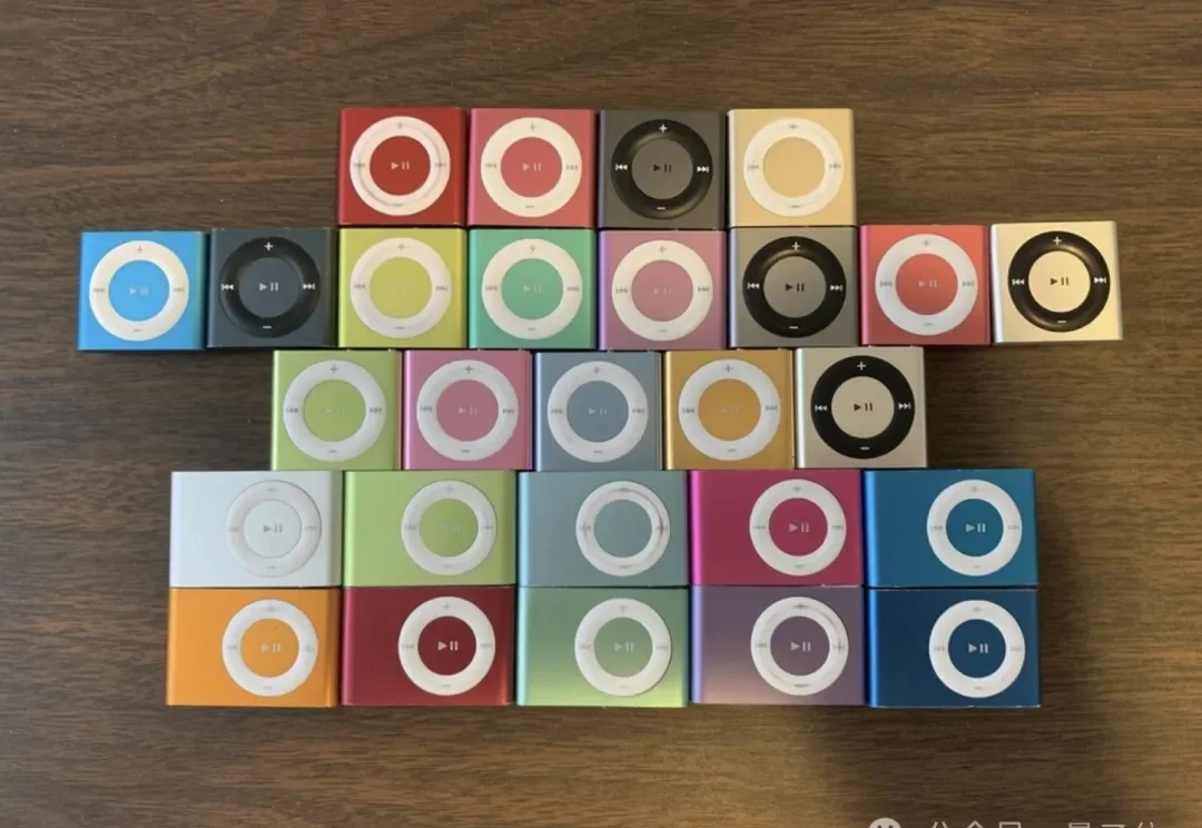 OpenAI首款硬件定型为笔！网友：就叫oPen吧