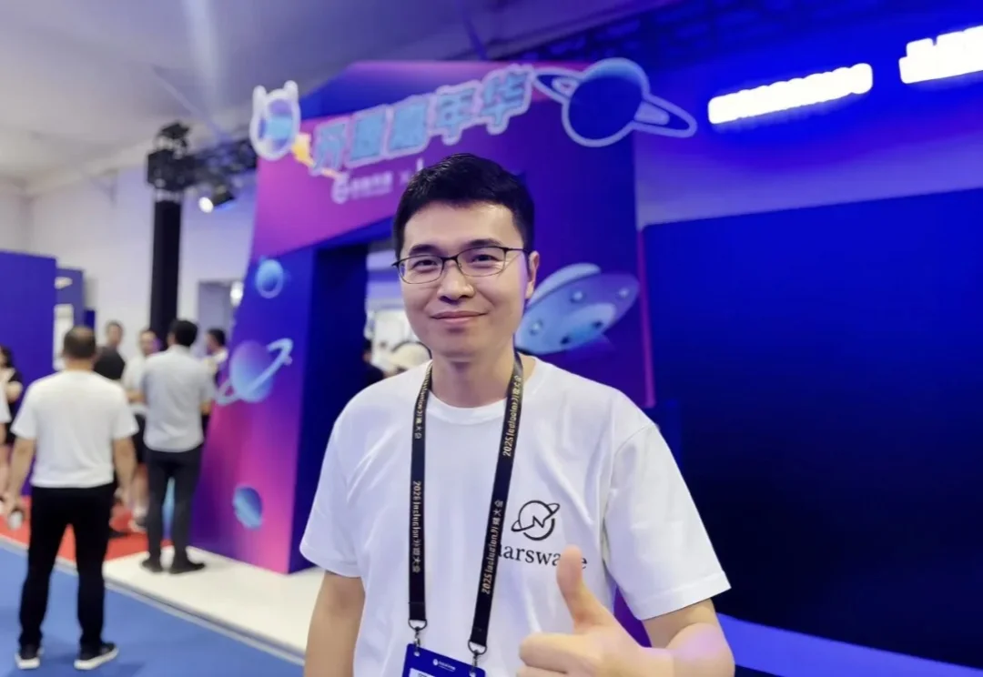 一年从0到300万美元ARR，非典型AI创业者斩获千万融资|对话创始人