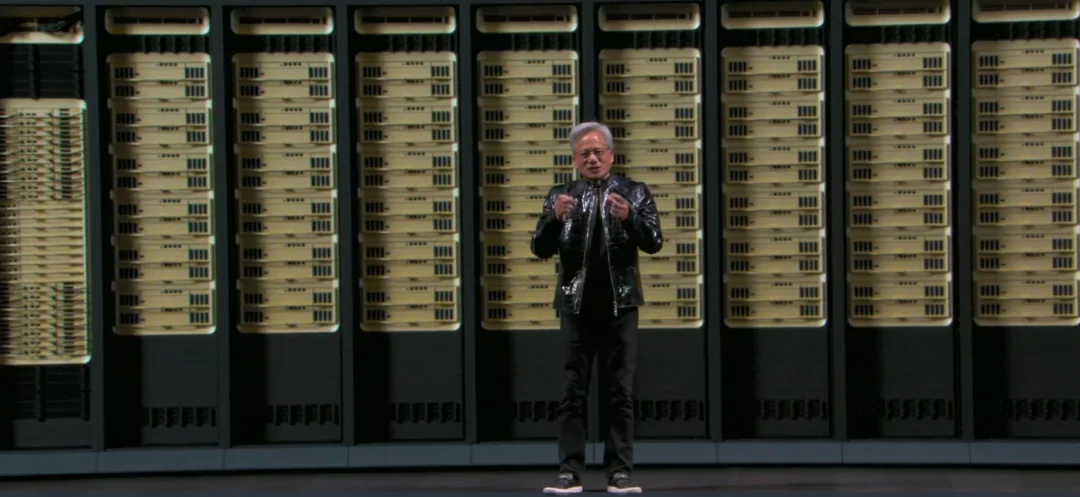 英伟达黄仁勋在CES发布Vera Rubin平台,GPU AI推理性能提升5倍