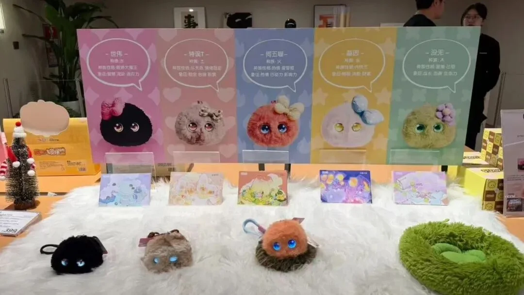 AI 陪伴销量第一,半年 12 万台,芙崽创始人复盘 10 个关键决策|对话珞博智能孙兆治