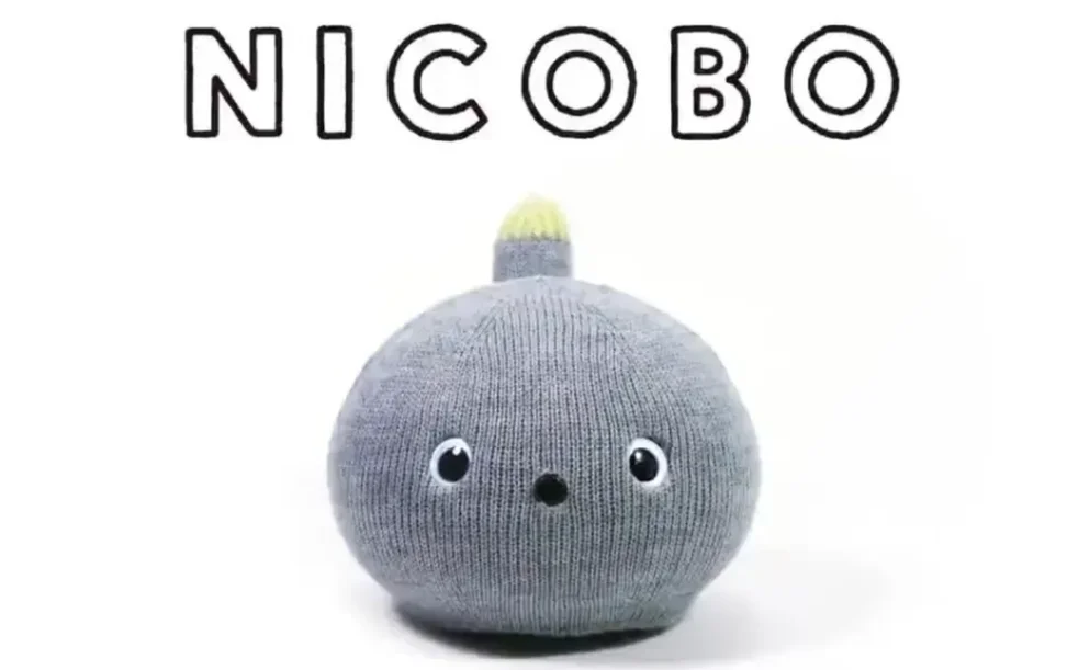 会飞的宠物、能通话的狗绳？直击CES 2026上最「不务正业」的AI发明