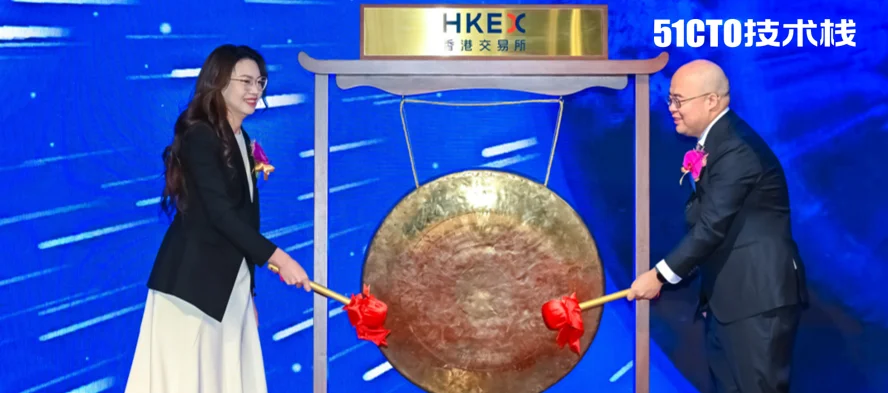 刚刚！MiniMax敲钟上市，市值高达827亿港元！闫俊杰爆料：内部代码80%都由AI完成，公司平均年龄29岁，账上超10亿美金